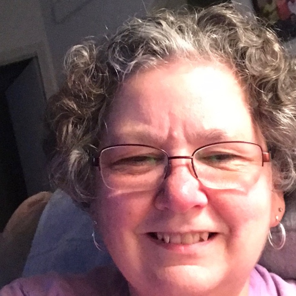 Meet your Posher, Debbie
